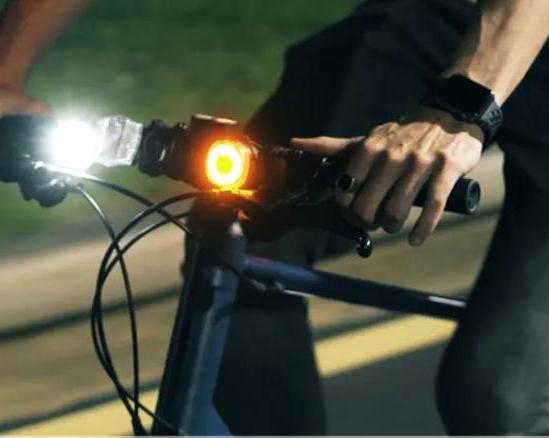 Универсальный свет для велосипеда: представлен Lumos Firefly