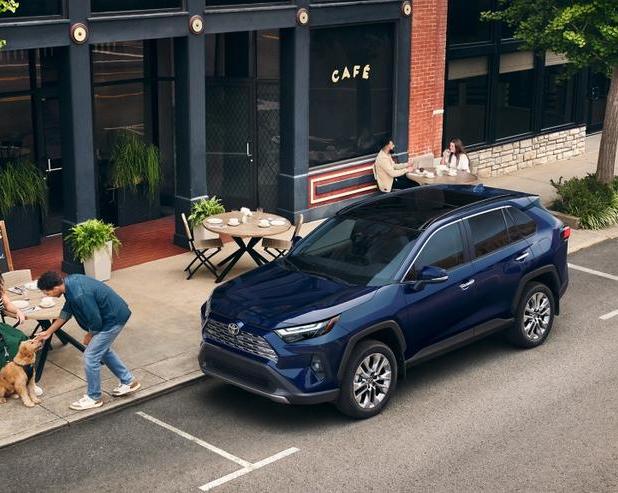 Официально представлен полноприводный Toyota RAV4 2025