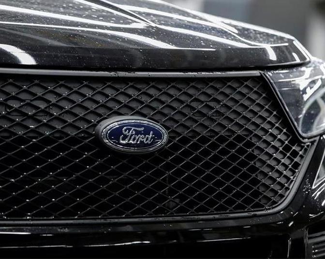 Ford отзывает некоторые модели своих автомобилей для замены задних камер